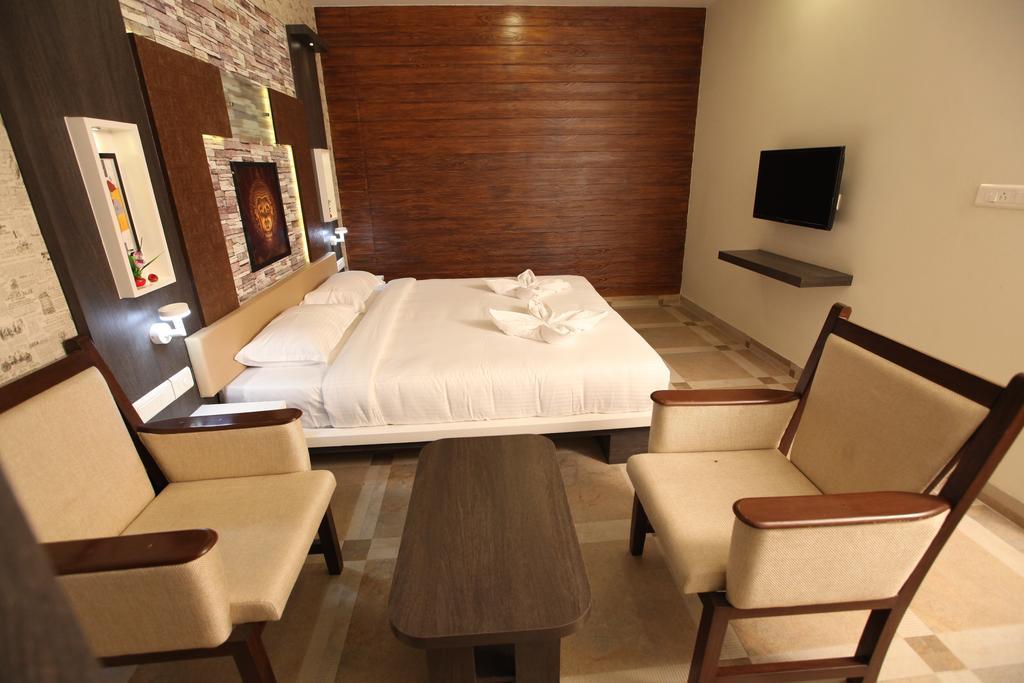 Hotel Mmr Gardens Madurai Esterno foto