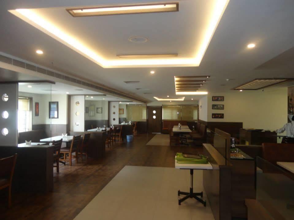 Hotel Mmr Gardens Madurai Esterno foto